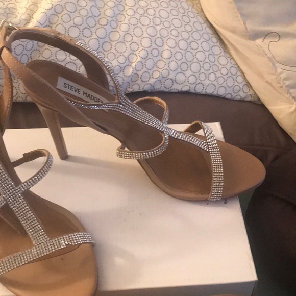 Shoes - Picture 5 of 5